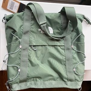 The North Face Borealis Tote, NWT, Laurel Wreath Green color